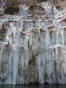白川氷柱群が見ごろ～まるで時間が停止したような～